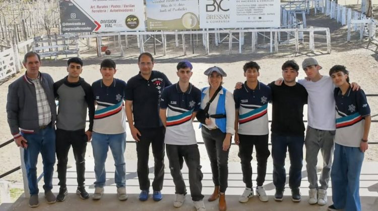 Jóvenes sanluiseños crearon una estación agropecuaria inteligente