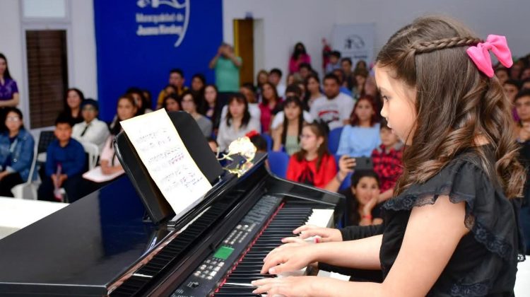 El conservatorio ‘Juan Sebastián Bach’ celebra sus 30 años