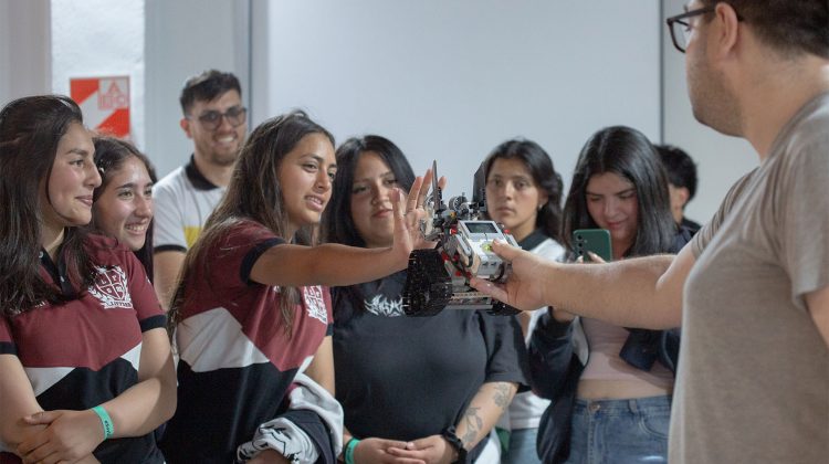 Estudiantes de tres escuelas rurales visitaron la ULP y conocieron la vida universitaria
