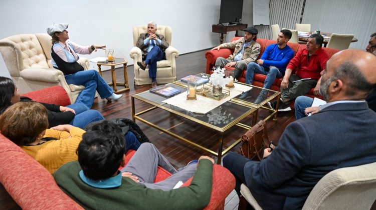 Encuentro de trabajo entre el Gobernador y productores del noroeste provincial