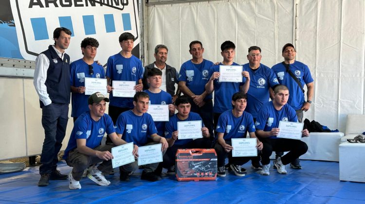 El lado ‘B’ del Rally Argentino: la inclusión de las escuelas en la verificación de los autos