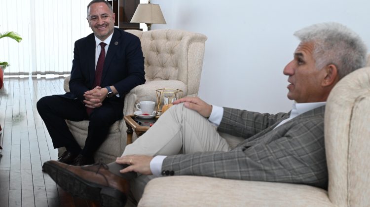 El Gobernador se reunió con el rector de la UNViMe