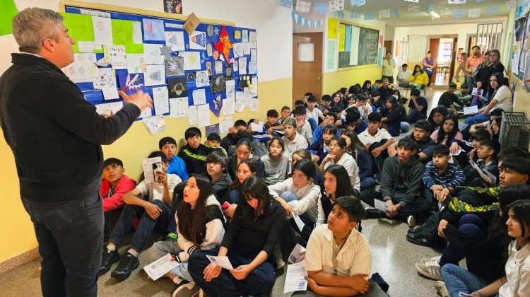 Alarma Ciudadana: estudiantes del barrio 1° de mayo se capacitaron para replicar su uso
