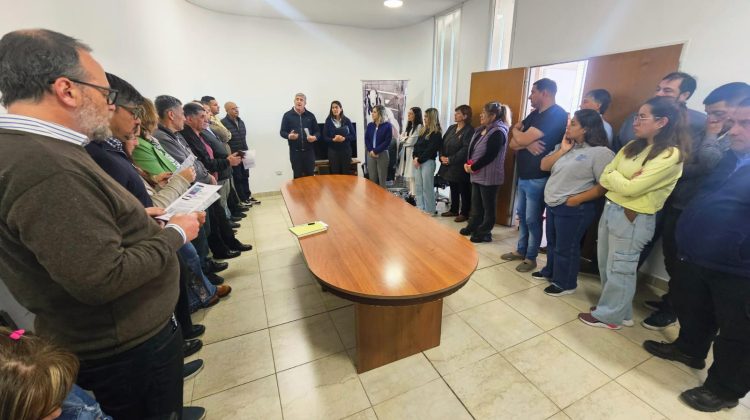 Trabajadores de Casa de Gobierno se capacitan en el uso de la Alarma Ciudadana