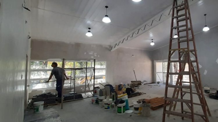 Carpintería: la nueva sala de 3 años de la escuela ‘Provincia de Jujuy’ ya supera el 86% de avance