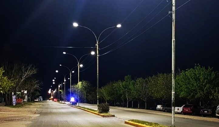 Villa de Merlo: el Ente Control de Rutas renovó 48 luminarias led en el ingreso a la ruta N°1