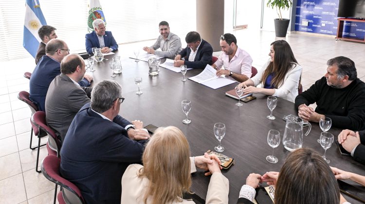 Diez intendentes firmaron para construir viviendas del plan ‘Tenemos Futuro’