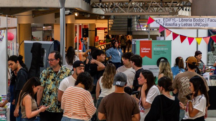 San Luis dijo presente durante la Feria del Libro realizada en Mendoza