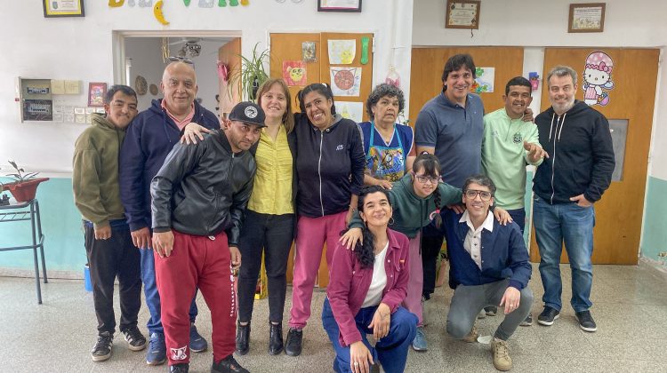 La secretaría de Discapacidad visitó la localidad de Naschel