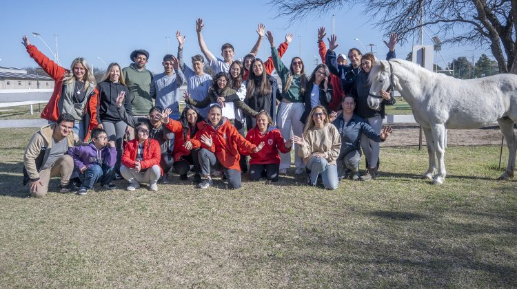 El equipo de Equinoterapia ‘Abrazando Sueños’ de Nueva Galia visitó La Pedrera 