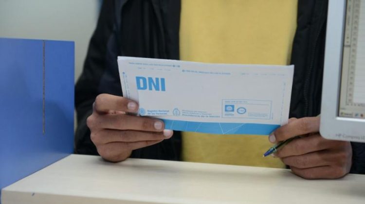 Los ciudadanos pueden consultar por los DNI no entregados en el Registro Civil