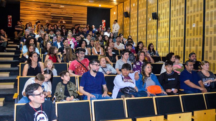Unas 600 personas participaron del festival ‘Merlo Sangriento’