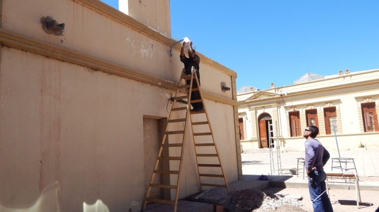 La obra en la escuela ‘Juan Pascual Pringles’ avanza con mejoras en todos los niveles