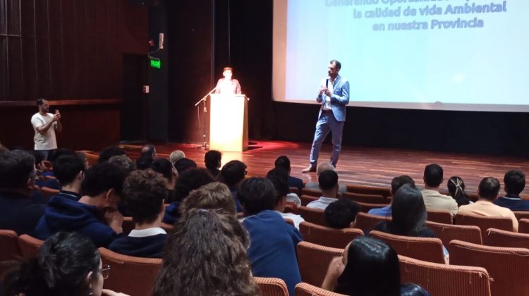 Cerró la II Jornada Provincial en Ahorro de Energía y Eficiencia Energética