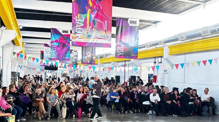 L – Vuelve ‘Entre risas y recuerdos’: una nueva edición para celebrar en la Nave Cultural