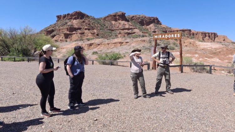 Héroes del paisaje: los guardaparques celebran su día