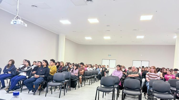 Estudiantes de Enfermería se capacitaron en el Hospital Central ‘Dr. Ramón Carrillo’