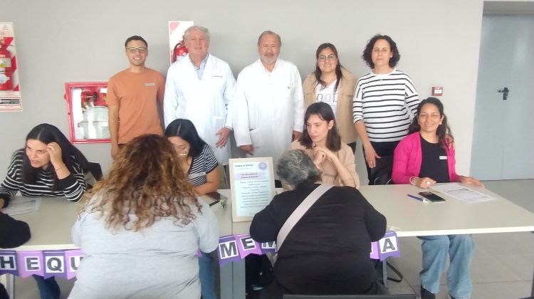 Realizan chequeos de memoria gratuitos en el Hospital Central