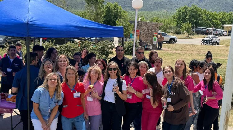 Hubo una jornada de concientización sobre el cáncer de mama en la Maternidad ‘Teresita Baigorria’
