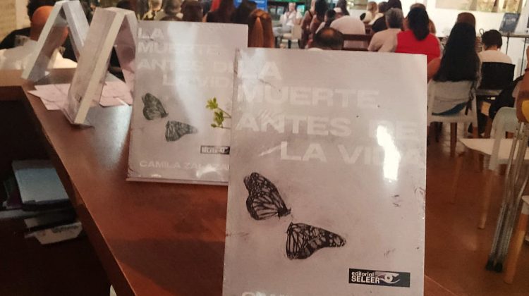 Camila Luciana Zalazar presentó su primera novela ‘La muerte antes de la vida’