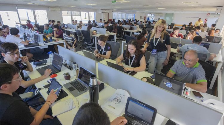 Liderando el ranking de participantes, la ULP es sede del Hackathon más grande del mundo