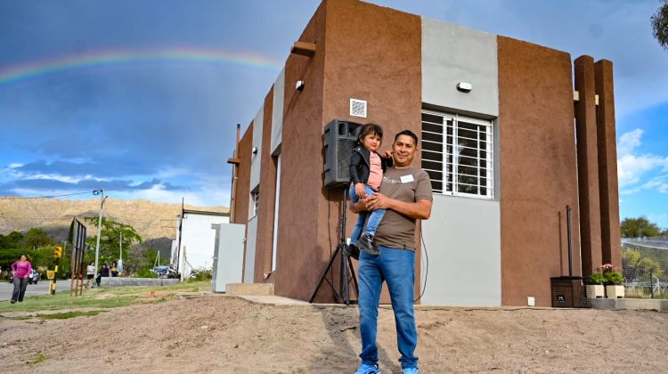 De la ilusión a la realidad: familias de Villa Larca estrenan sus nuevas viviendas
