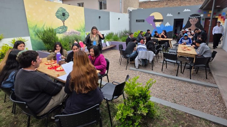 Estudiantes del nivel Secundario reflexionaron sobre derechos humanos en una visita educativa