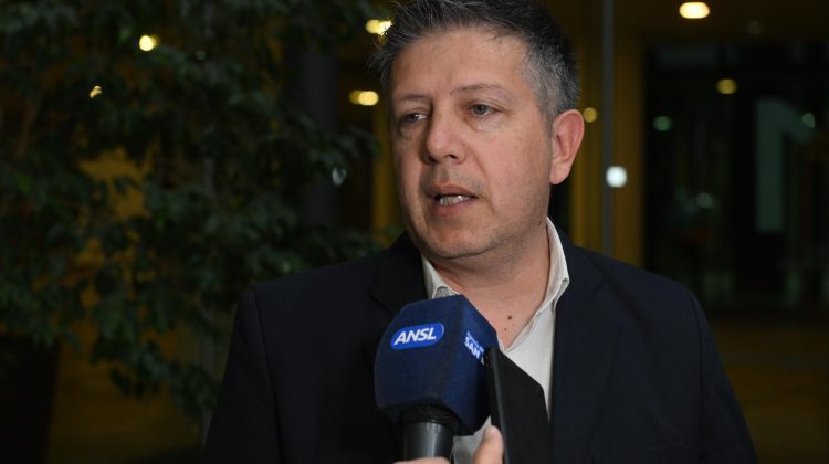 “Quienes van a construir las viviendas son gente de nuestro pueblo”