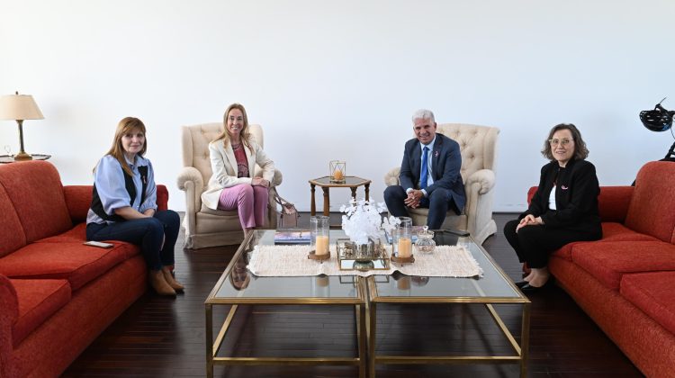 San Luis comprará medicamentos para enfermedades poco frecuentes gracias a un convenio con la OPS