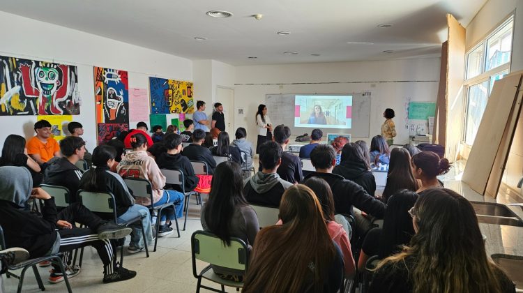 Alumnos de la ‘Polo Godoy Rojo’ aprendieron sobre formación audiovisual y guion