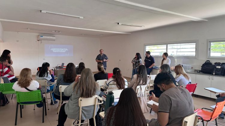 Capacitaron a personal de la Séptima Región Sanitaria en prácticas perinatales