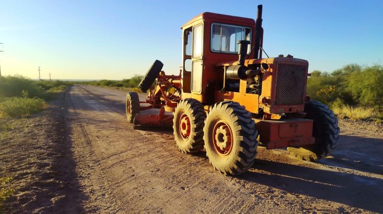 Realizan trabajos de mantenimiento y mejoras en rutas de distintos puntos de la provincia