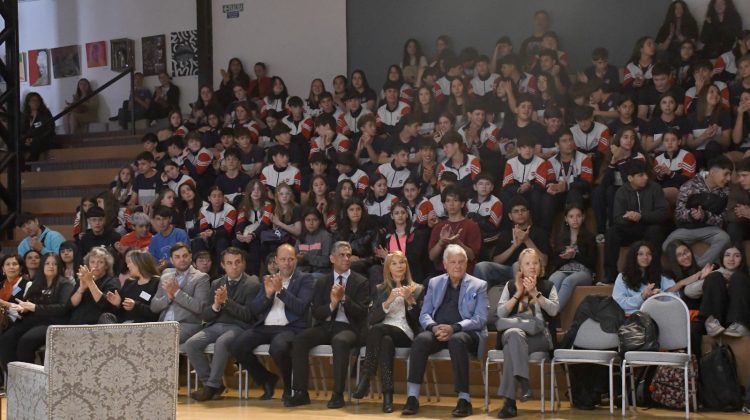 ‘Somos lo que leemos’: el Santa Catalina celebró su tercera Feria del Libro con arte y literatura