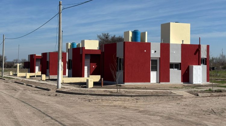 Con los nuevos hogares casi listos, 25 familias de Santa Rosa se preparan para el gran día