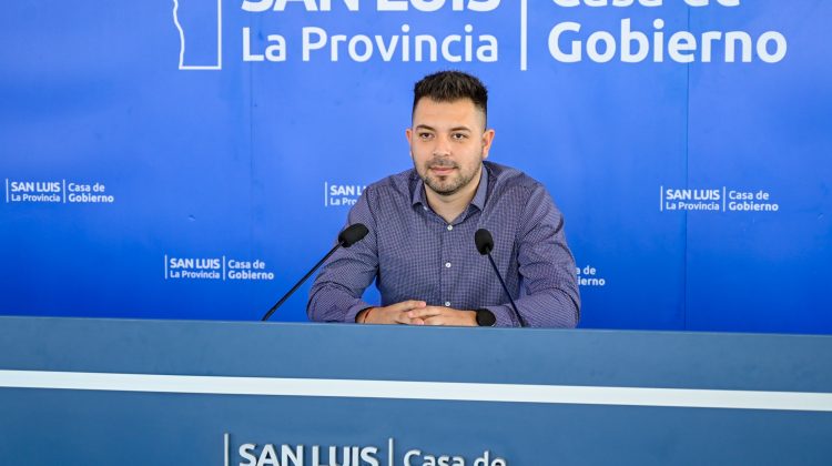 “El Estado tiene un plan de inversiones y les exige a las empresas que renueven sus colectivos”