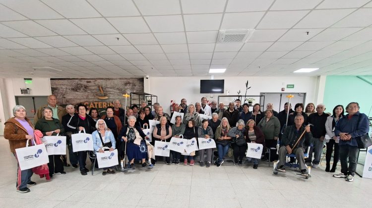 Más de 40 adultos mayores participaron de una nueva jornada de ‘Grandes Amigos Salud’