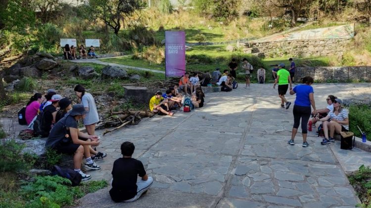 Estudiantes de Carpintería recorrieron la reserva de Mogote Bayo