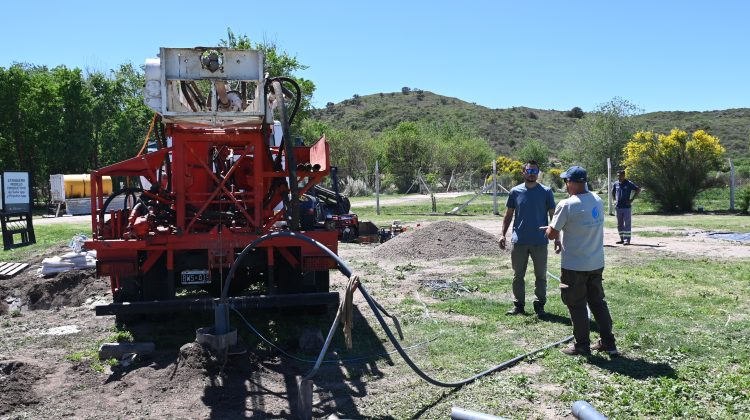 Trabajan en dos perforaciones en Cruz de Piedra