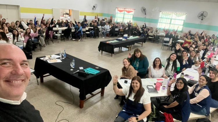 Continúan las capacitaciones para fortalecer la convivencia escolar