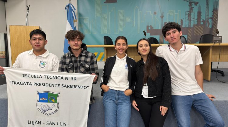 Alumnos fortalecen su formación con prácticas profesionalizantes y participación en olimpiadas