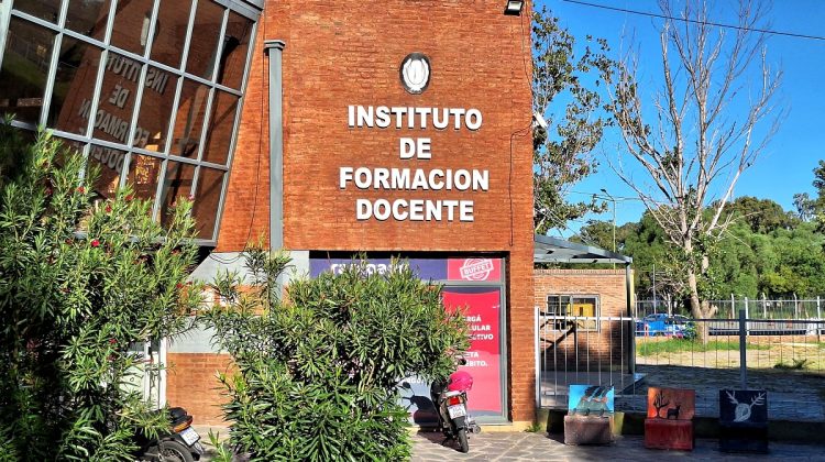 El Instituto de Formación Docente Continua de San Luis llama a cubrir cargos