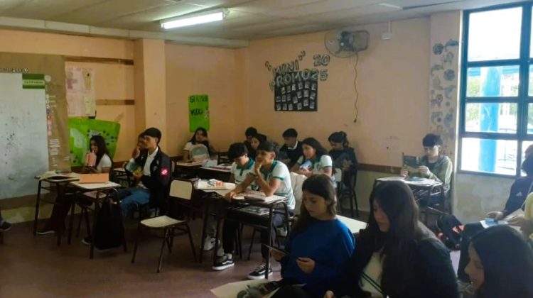 Estudiantes de San Francisco se involucran en la actividad turística local