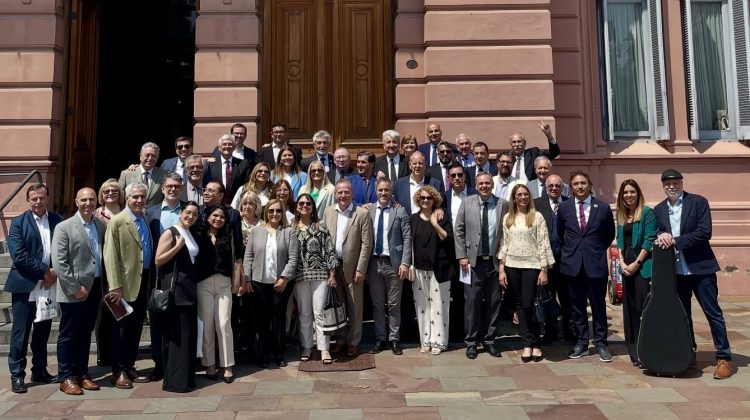 San Luis estuvo representada en un histórico acto de oración en Casa Rosada