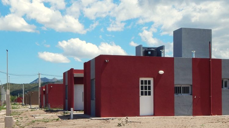 El hogar cada vez más cerca para 70 familias de Juana Koslay