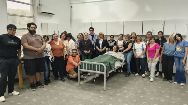 Con cupo completo se realizó el taller intensivo para cuidadores domiciliarios de personas mayores