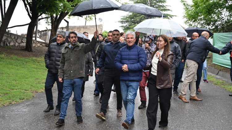 Iniciaron una obra que arreglará rutas provinciales y restituirá desagües en San Martín