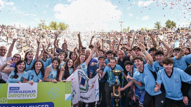 Unos 5 mil estudiantes disfrutaron con el Gobernador del cierre de los Intercolegiales Deportivos