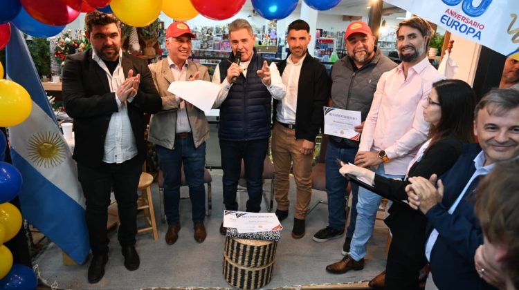 Súper Europa celebró su 30° aniversario con un anuncio de expansión y el reconocimiento de Poggi