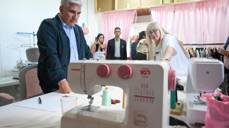 Con esfuerzo y espíritu emprendedor, el proyecto de indumentaria ‘Liz Rojo’ brilla en Tilisarao