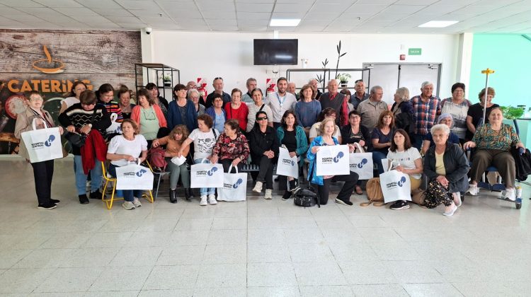 Adultos Mayores de Naschel participaron ‘Grandes Amigos Salud’ en el Carrillo